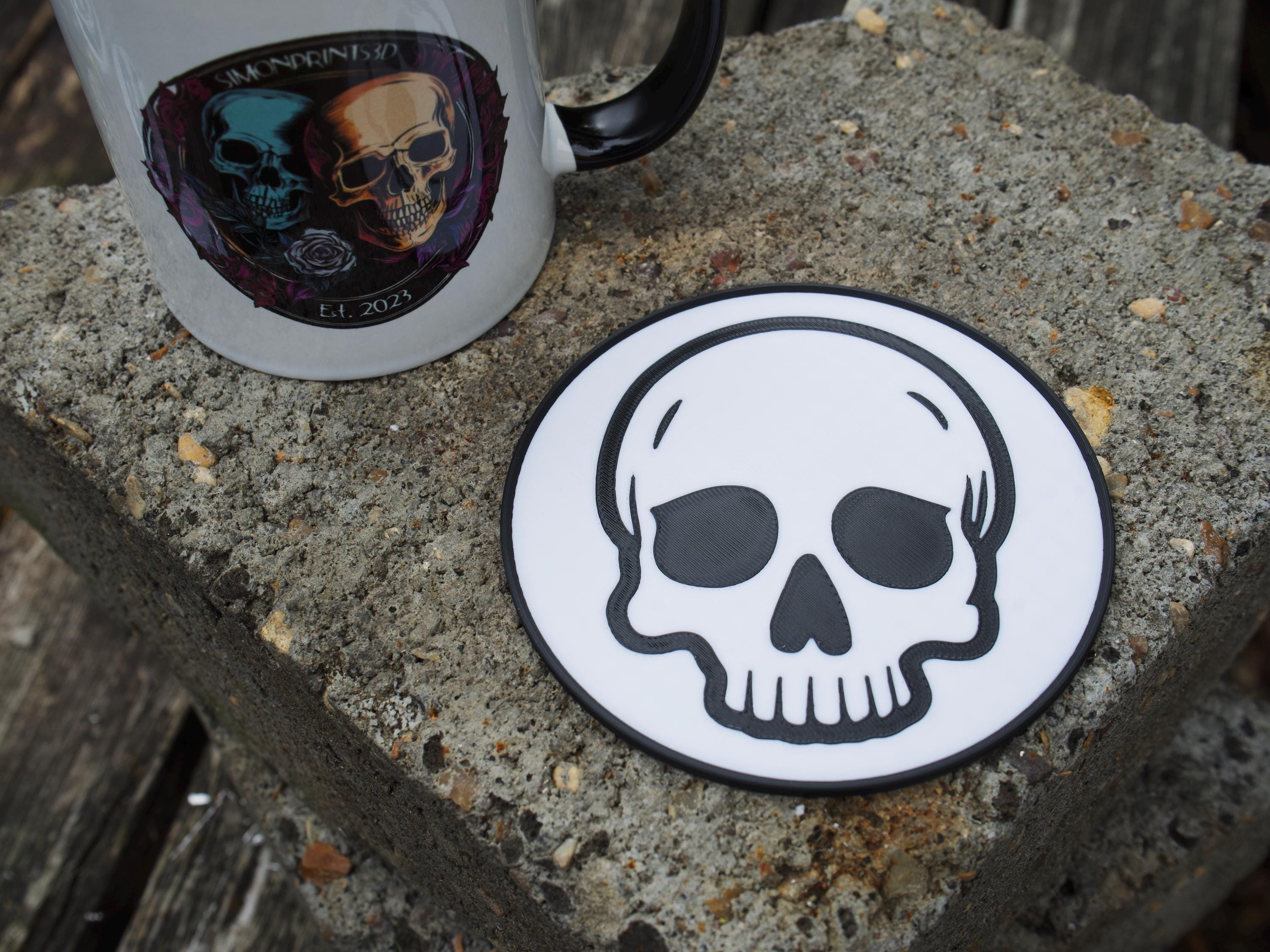 Halloween Themed Drinks Coasters – 3D Printed Gothic Skull & Pumpkin Design Set